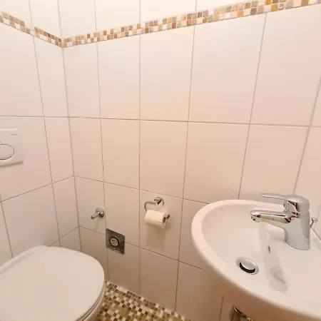 Juri & Hermann 2 Apartament