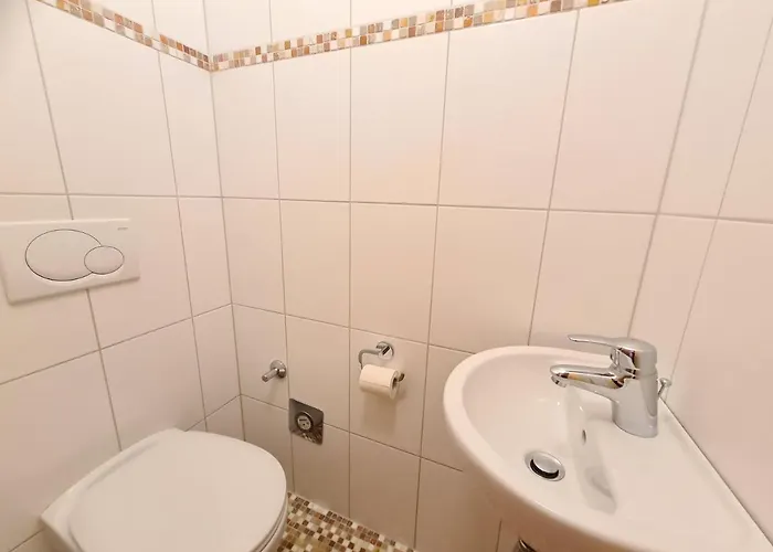 Juri & Hermann 2 Apartament