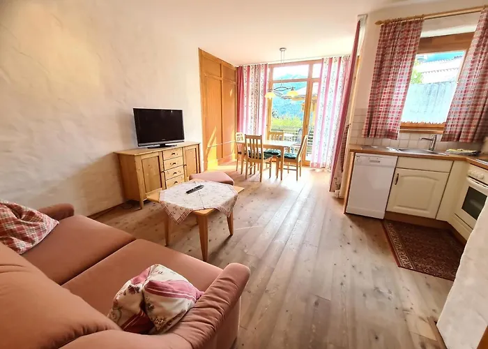 Juri & Hermann 2 Apartament